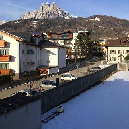 Апартаменты La Finestra Sulle Dolomiti - The Window To The Dolomites Фьера-ди-Примьеро Экстерьер фото