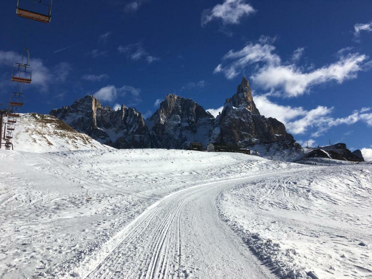 Апартаменты La Finestra Sulle Dolomiti - The Window To The Dolomites Фьера-ди-Примьеро Экстерьер фото